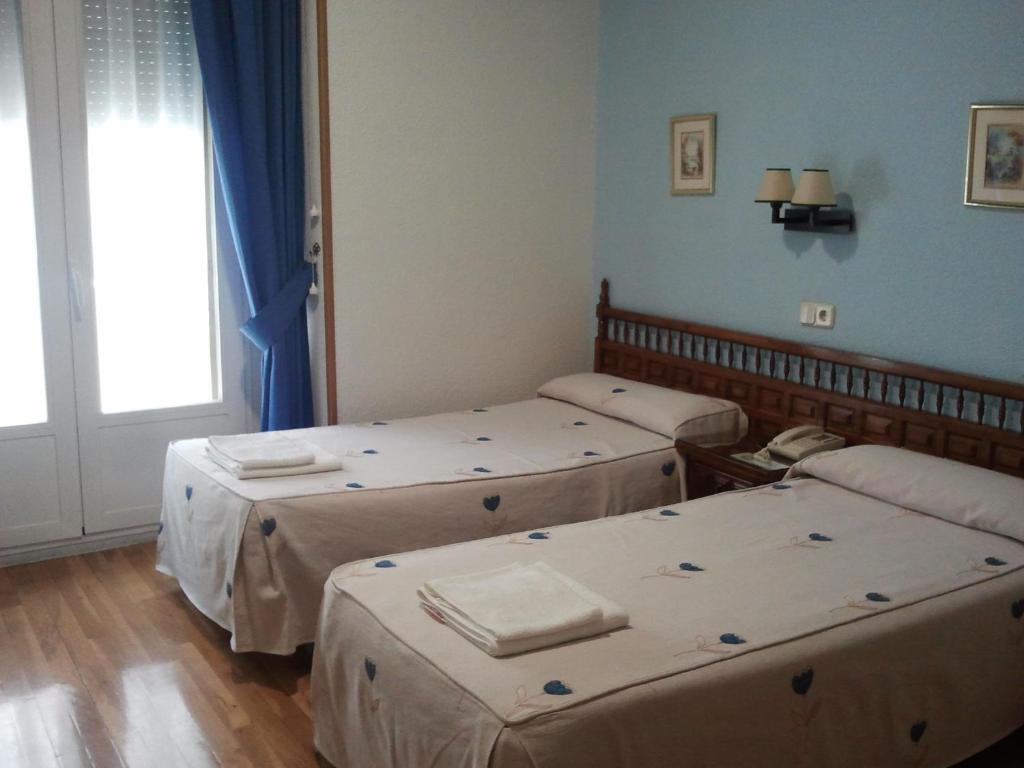 Hostal Biarritz Madrid Pokoj fotografie