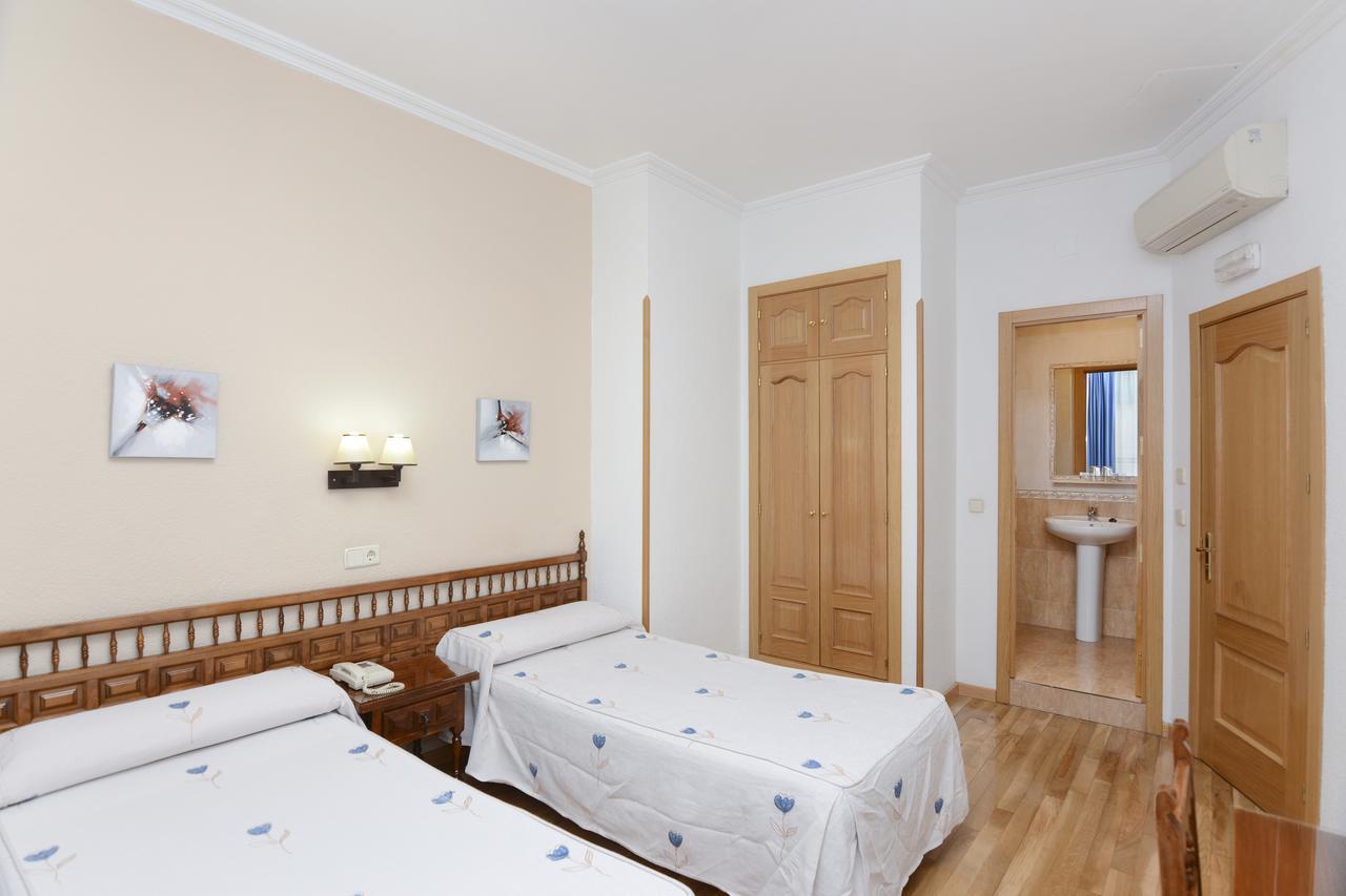 Hostal Biarritz Madrid Exteriér fotografie